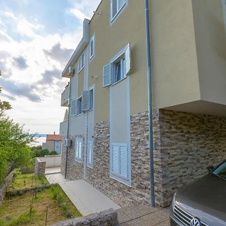 Cvit 2 By Interhome Apartmán *