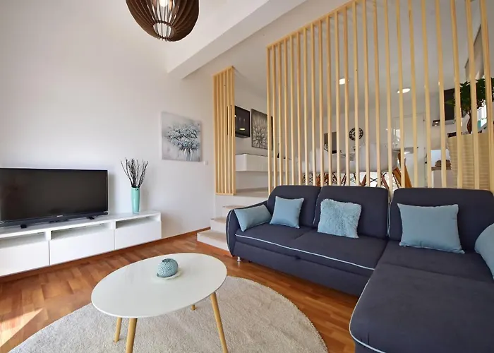 Cvit 2 By Interhome Apartament Klenovica