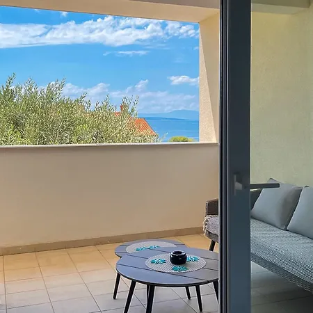 Cvit 2 By Interhome Apartament Klenovica