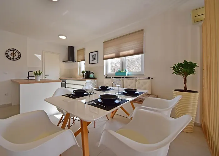 Cvit 2 By Interhome Klenovica